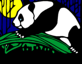 Disegno Oso panda che mangia  pitturato su martina , teo , josef