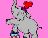 Disegno Elefante  pitturato su tirannosauro