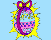 Disegno Uovo di Pasqua brillante pitturato su noura