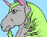 Disegno Testa di unicorno  pitturato su cavallo volate