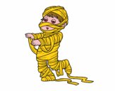 Bambino vestito come una mummia