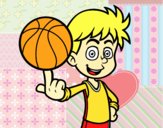 Un giocatore di basket junior